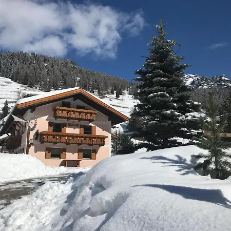 Apartment Cesa Mandi E Miky Canazei