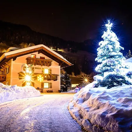 Cesa Mandi E Miky Canazei