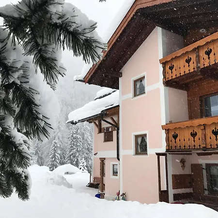 Apartmán Cesa Mandi E Miky *