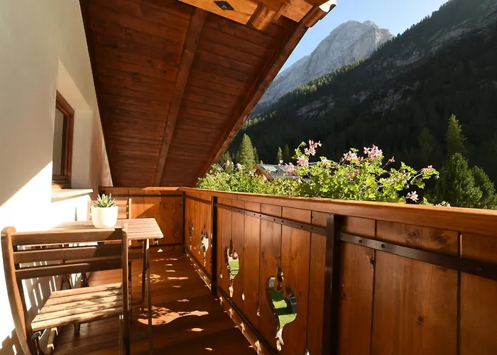 Cesa Mandi E Miky Канацеи